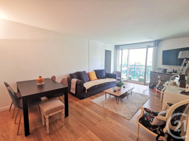 Appartement F4 à vendre - 4 pièces - 82.37 m2 - COURBEVOIE - 92 - ILE-DE-FRANCE - Century 21 Eric Sellier