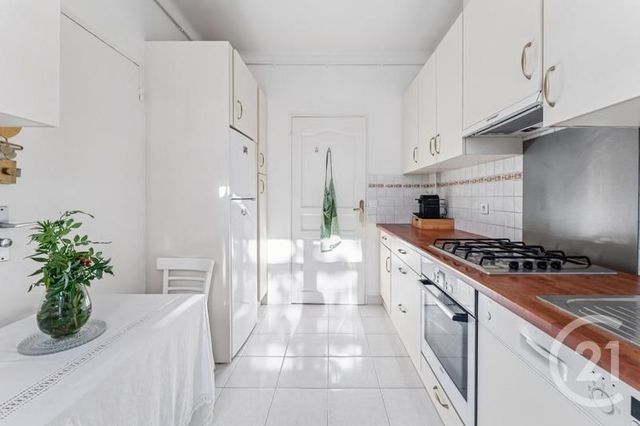 Appartement F4 à vendre - 4 pièces - 82.0 m2 - NEUILLY SUR SEINE - 92 - ILE-DE-FRANCE - Century 21 Eric Sellier