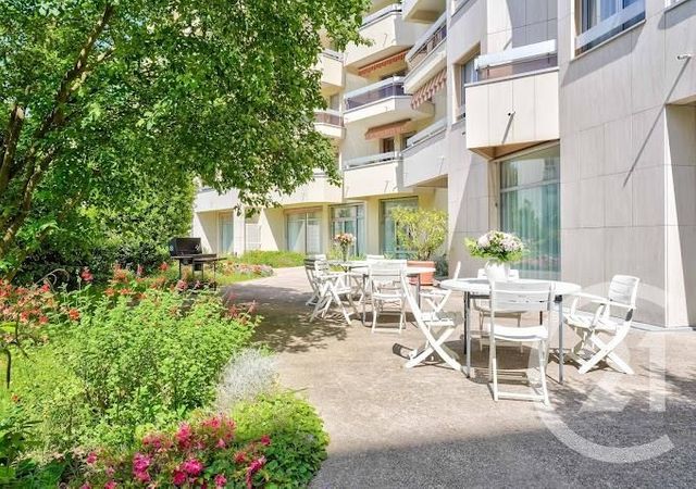 Appartement F1 à vendre - 1 pièce - 35.0 m2 - COURBEVOIE - 92 - ILE-DE-FRANCE - Century 21 Eric Sellier