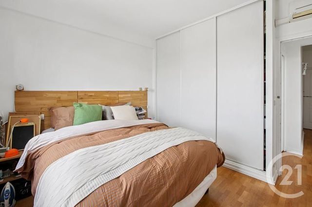 Afficher la photo en grand Appartement F4 à vendre - 4 pièces - 100.0 m2 - NEUILLY SUR SEINE - 92 - ILE-DE-FRANCE - Century 21 Eric Sellier