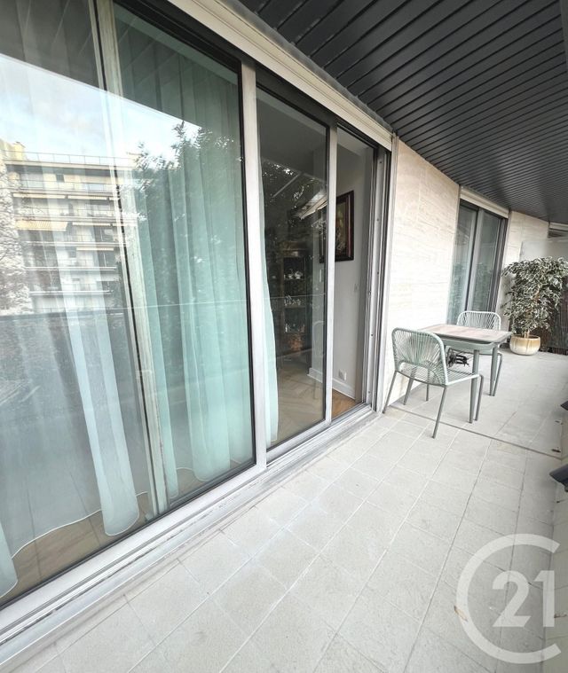 Afficher la photo en grand Appartement F2 à vendre - 2 pièces - 54.0 m2 - NEUILLY SUR SEINE - 92 - ILE-DE-FRANCE - Century 21 Eric Sellier