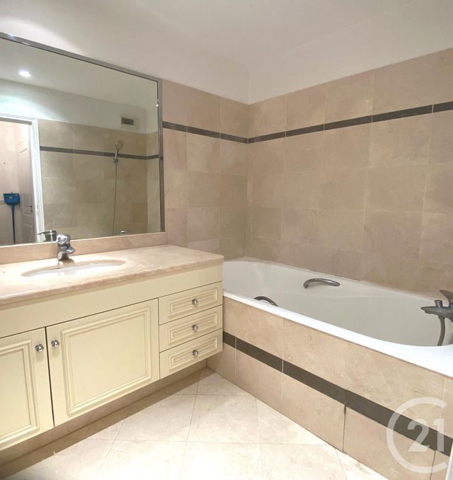 Appartement F2 à vendre - 2 pièces - 53.0 m2 - NEUILLY SUR SEINE - 92 - ILE-DE-FRANCE - Century 21 Eric Sellier