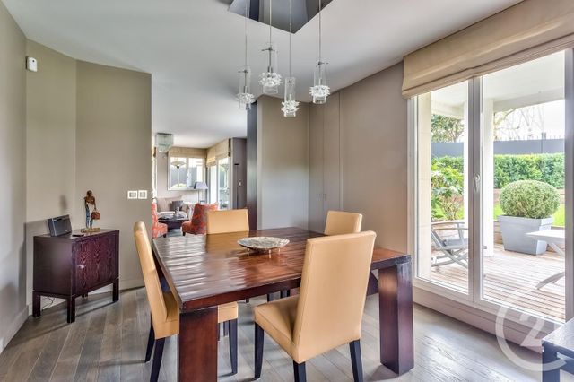 Appartement F5 à vendre - 5 pièces - 129.0 m2 - NEUILLY SUR SEINE - 92 - ILE-DE-FRANCE - Century 21 Eric Sellier