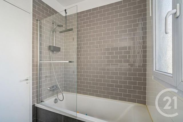 Appartement F3 à vendre - 3 pièces - 56.0 m2 - LEVALLOIS PERRET - 92 - ILE-DE-FRANCE - Century 21 Eric Sellier