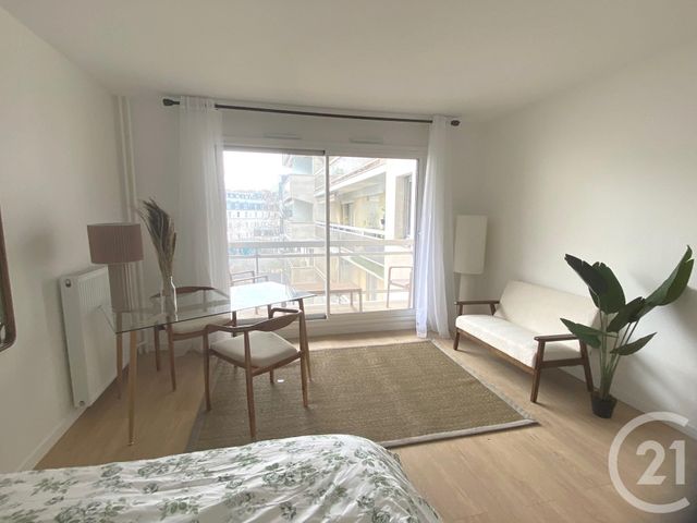 Appartement F1 à louer - 1 pièce - 32.0 m2 - PARIS - 75017 - ILE-DE-FRANCE - Century 21 Eric Sellier
