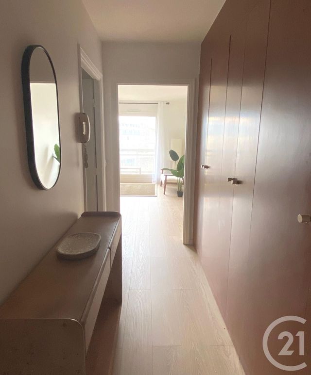 Appartement F1 à louer - 1 pièce - 32.0 m2 - PARIS - 75017 - ILE-DE-FRANCE - Century 21 Eric Sellier
