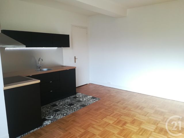 Appartement F2 à louer - 2 pièces - 33.0 m2 - NEUILLY SUR SEINE - 92 - ILE-DE-FRANCE - Century 21 Eric Sellier