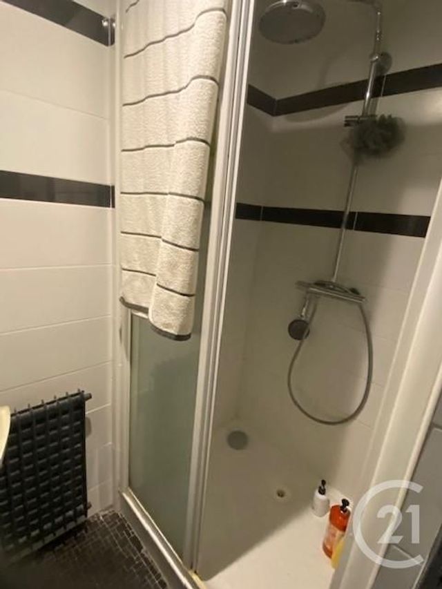 Appartement F1 à louer - 1 pièce - 13.4 m2 - NEUILLY SUR SEINE - 92 - ILE-DE-FRANCE - Century 21 Eric Sellier