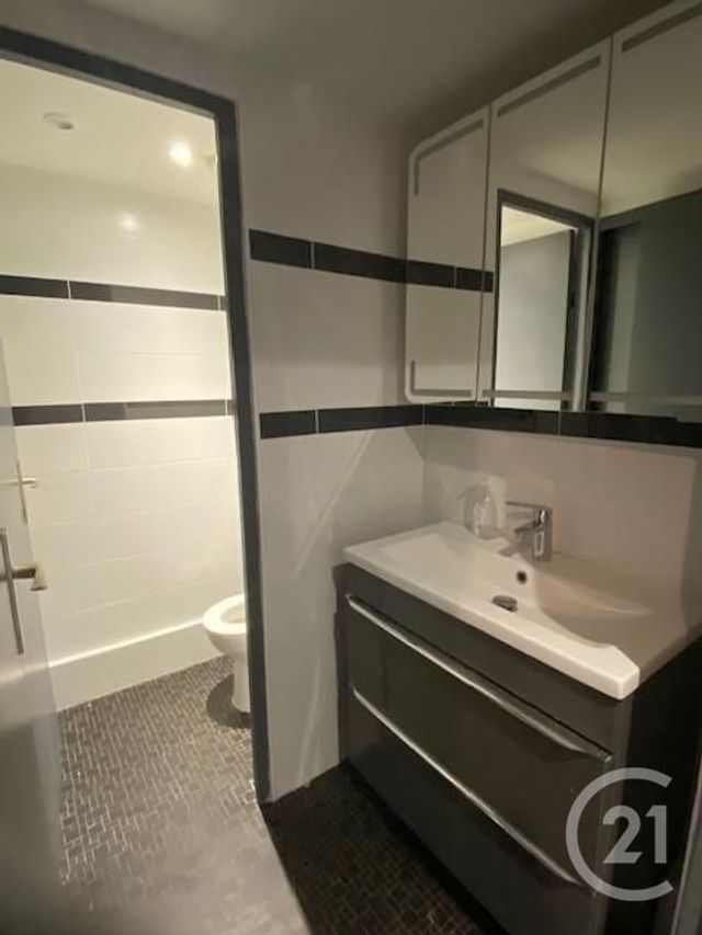 Appartement F1 à louer - 1 pièce - 13.4 m2 - NEUILLY SUR SEINE - 92 - ILE-DE-FRANCE - Century 21 Eric Sellier