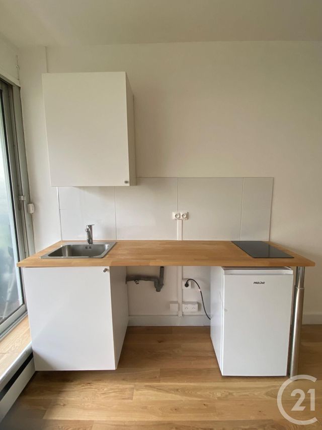 Appartement F1 à louer - 1 pièce - 13.4 m2 - NEUILLY SUR SEINE - 92 - ILE-DE-FRANCE - Century 21 Eric Sellier