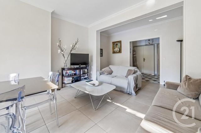 Appartement F5 à vendre - 5 pièces - 117.0 m2 - NEUILLY SUR SEINE - 92 - ILE-DE-FRANCE - Century 21 Eric Sellier