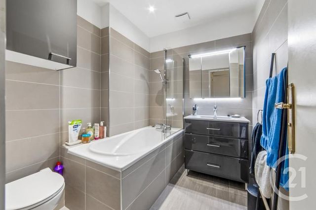 Appartement F5 à vendre - 5 pièces - 117.0 m2 - NEUILLY SUR SEINE - 92 - ILE-DE-FRANCE - Century 21 Eric Sellier