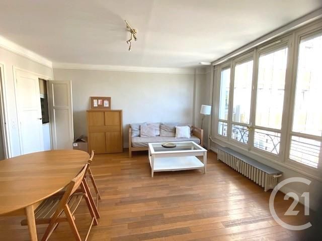 Appartement F2 à louer - 2 pièces - 48.0 m2 - NEUILLY SUR SEINE - 92 - ILE-DE-FRANCE - Century 21 Eric Sellier