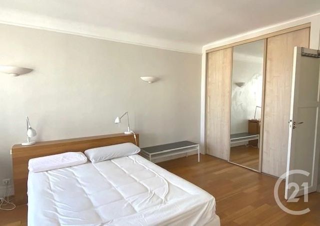 Appartement F2 à louer - 2 pièces - 48.0 m2 - NEUILLY SUR SEINE - 92 - ILE-DE-FRANCE - Century 21 Eric Sellier