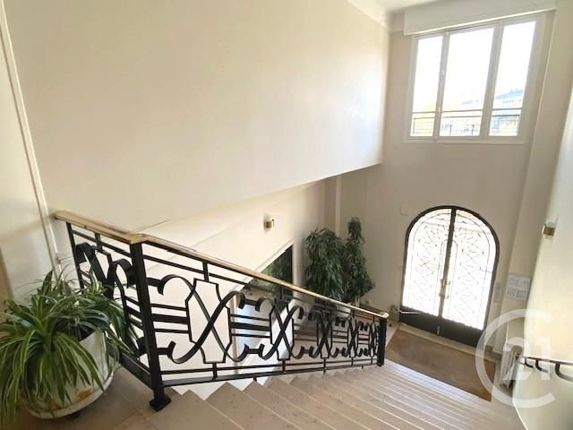 Appartement F2 à louer - 2 pièces - 48.0 m2 - NEUILLY SUR SEINE - 92 - ILE-DE-FRANCE - Century 21 Eric Sellier