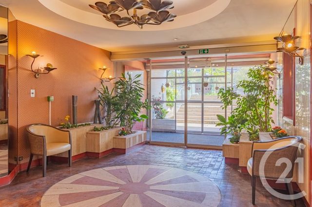 Appartement F2 à vendre - 2 pièces - 57.0 m2 - NEUILLY SUR SEINE - 92 - ILE-DE-FRANCE - Century 21 Eric Sellier