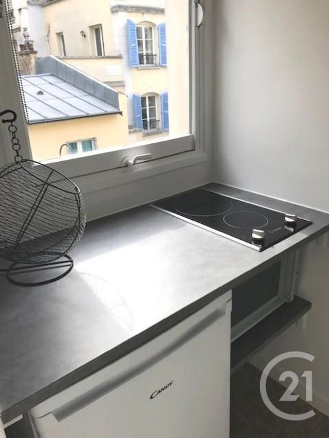 Appartement F1 à louer - 1 pièce - 26.37 m2 - NEUILLY SUR SEINE - 92 - ILE-DE-FRANCE - Century 21 Eric Sellier