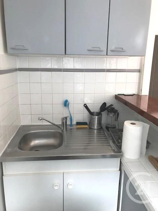 Appartement F1 à louer - 1 pièce - 26.37 m2 - NEUILLY SUR SEINE - 92 - ILE-DE-FRANCE - Century 21 Eric Sellier