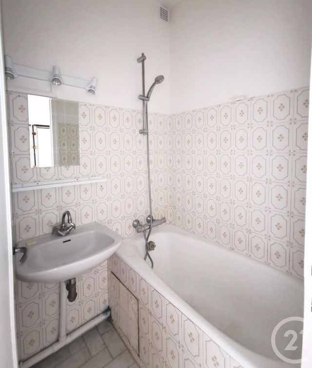 Appartement F2 à vendre - 2 pièces - 32.0 m2 - NEUILLY SUR SEINE - 92 - ILE-DE-FRANCE - Century 21 Eric Sellier