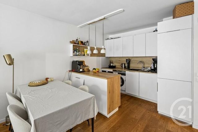 Appartement F3 à vendre - 3 pièces - 71.0 m2 - PUTEAUX - 92 - ILE-DE-FRANCE - Century 21 Eric Sellier